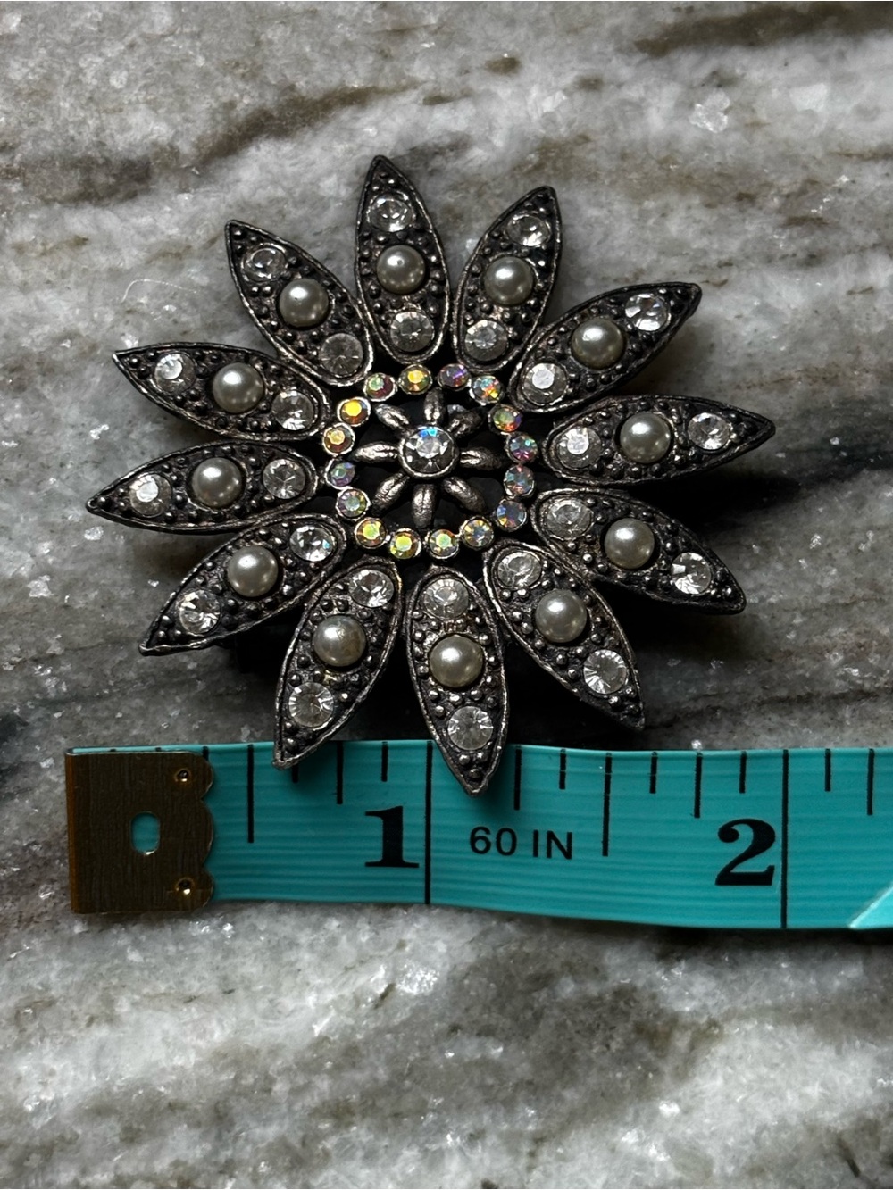 Vintage 1928 Jewelry Co Starburst Flower Brooch Pin Faux Pearl Rhinestone AB